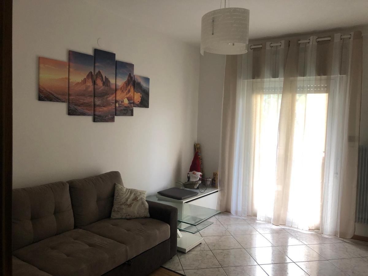 Casa Di Max - Private Room In Apartment With Shared Bathroom Free Parking Больцано Екстер'єр фото